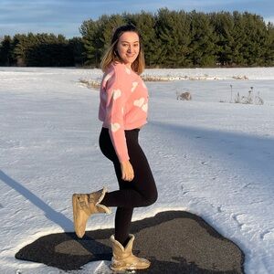 Meet your Posher, Laura